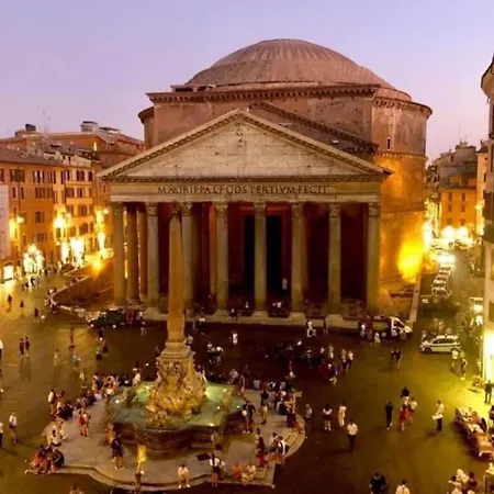 Daire Luce Al Pantheon