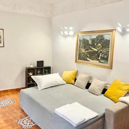 Luce Al Pantheon Apartment Rome