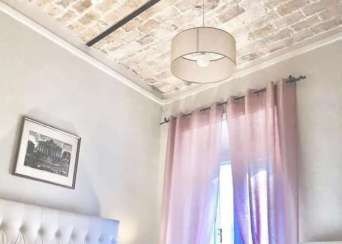 Luce Al Pantheon Апартаменты